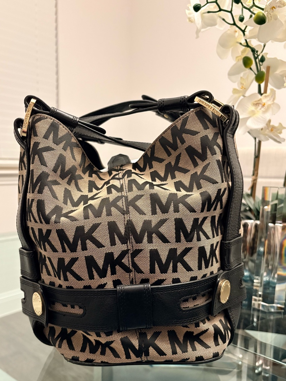 Michael Kors Black & Brown MK Logo Shoulder Bag & Matching Wallet - Picture 8 of 17